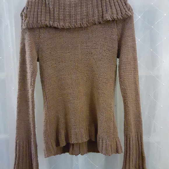 Small Vintage BCBG MaxAzria brown sweater - Picture 3 of 5